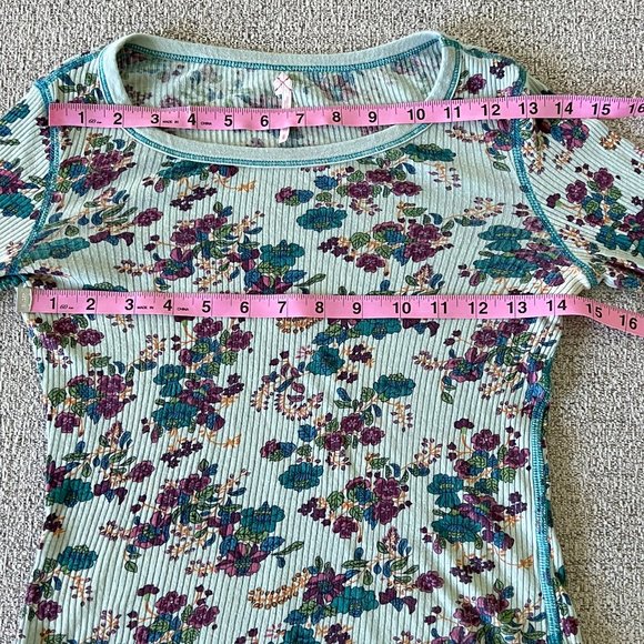 FREE PEOPLE Bundle of 3 Women's Y2K Purple Blue Floral Boho Long Sleeve Tees XS - Picture 10 of 14